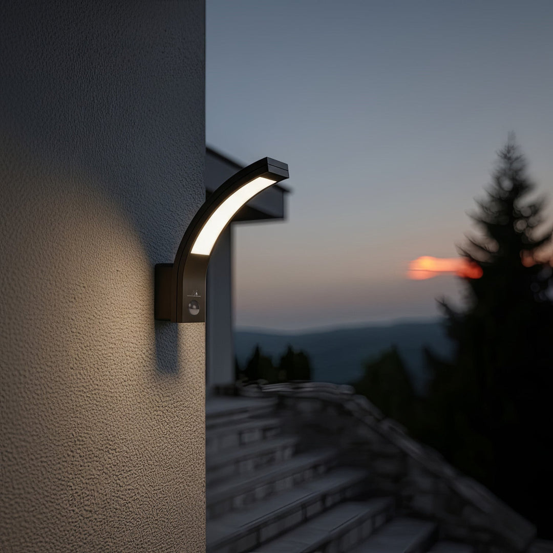 LED лампа с инфрачервен датчик за движение MCE244 750lm 10W IP54 Maclean Energy
