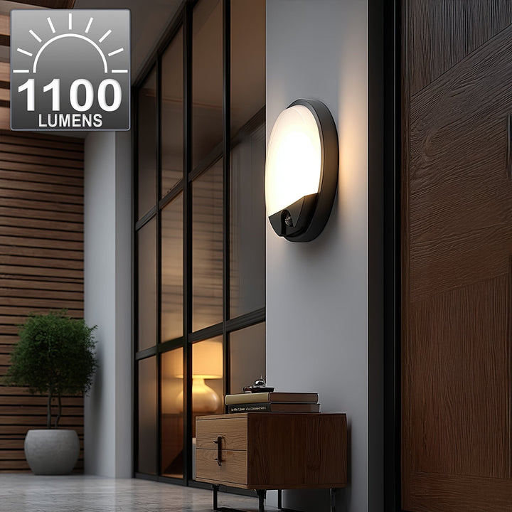 LED лампа с инфрачервен датчик за движение MCE291 GR 1100lm 15W IP54 Maclean Energy, сива
