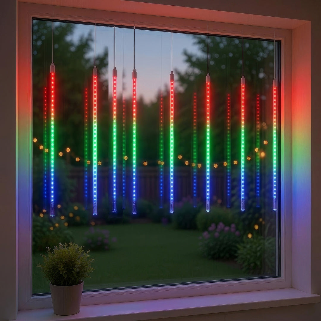 Слънчеви LED светлини Maclean, дължина 2,4 м, 144 LED диода, 8 RGB ледени висулки, режим на падащи ледени висулки, 800 mAh Li батерия, MCE412