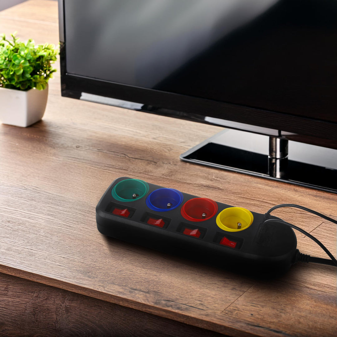 Многофункционален удължител Maclean, 4-контактен удължител + USB A/C, с превключватели, 250VAC/10A, 1,5 м, черен, MCE508 B