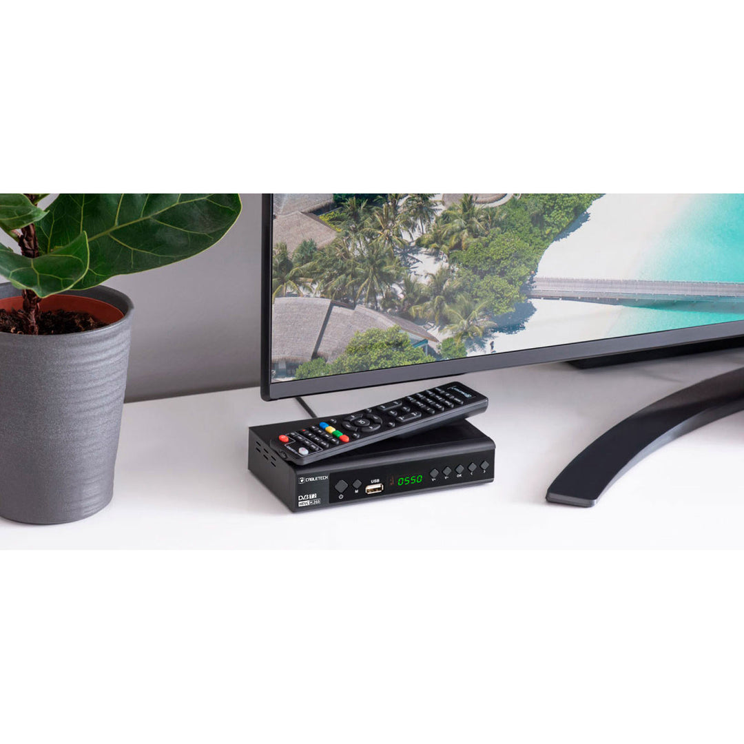 Тюнер-декодер DVB-T2 H.265 HEVC KrugerMatz KM0550D EPG PVR Timeshift
