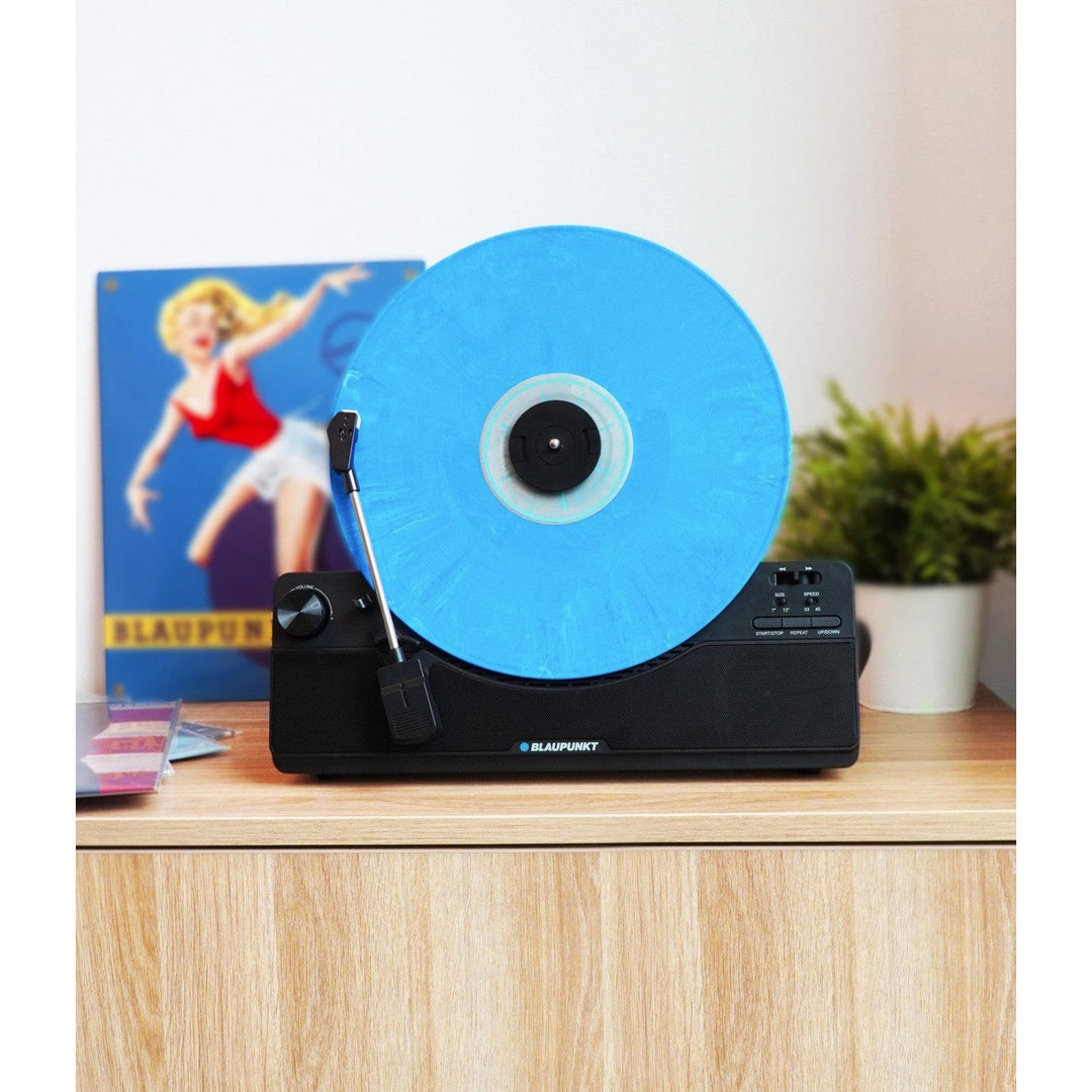 Blaupunkt вертикален грамофон, Bluetooth, 2x5W RMS, черен, VT100BK