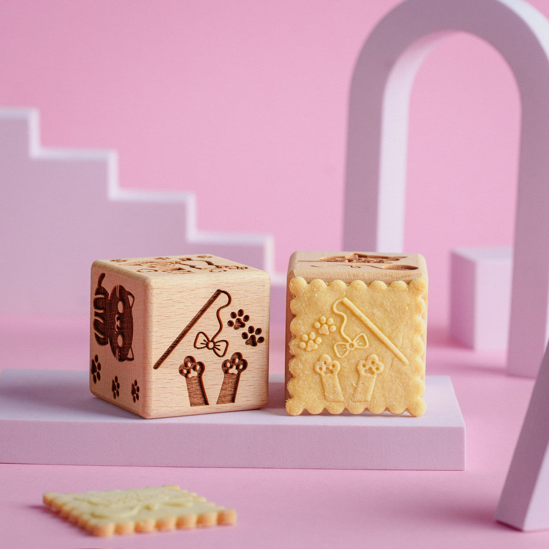 Goody Woody гравиран куб за торта, 6 см, бук, 6 дизайна, котки