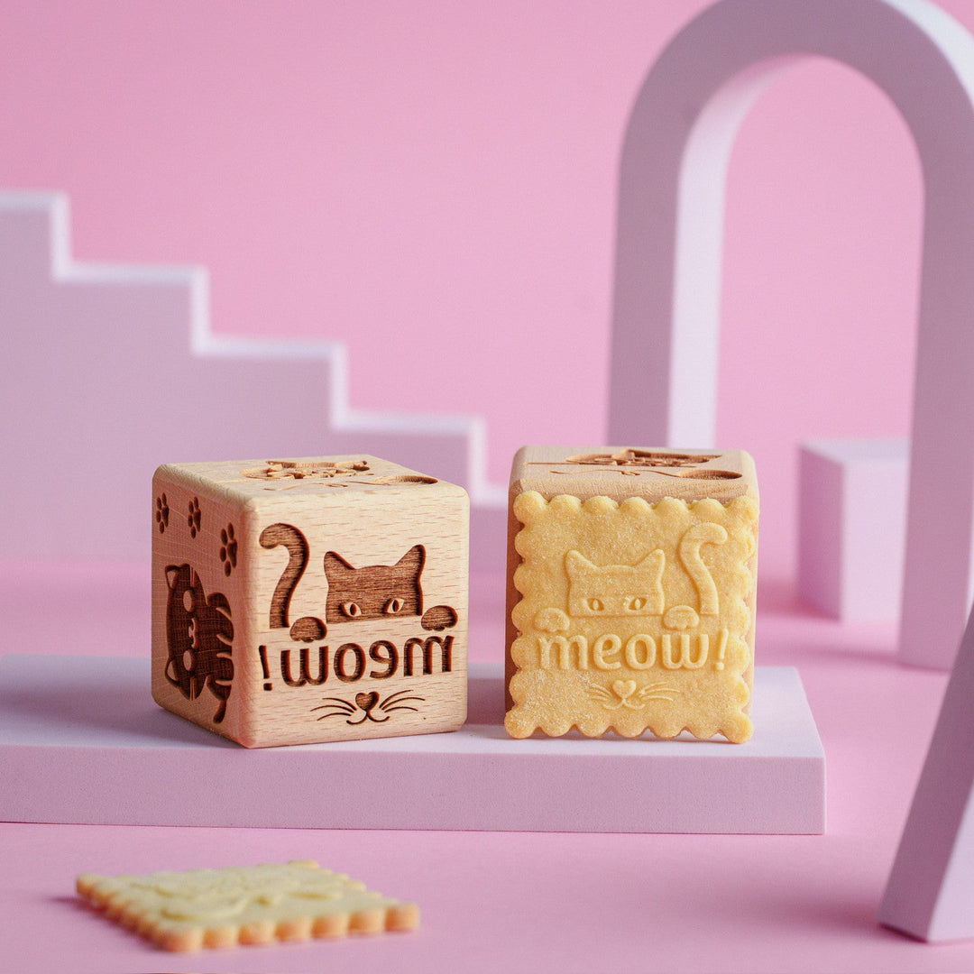 Goody Woody гравиран куб за торта, 6 см, бук, 6 дизайна, котки