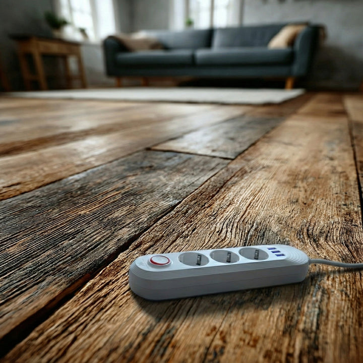 Многофункционален удължител Maclean, удължител с 3 контакта + 3xUSB, 110-240V AC 50/60Hz, 2.1A max 2500W, 1.5m, бял, MCE394 W