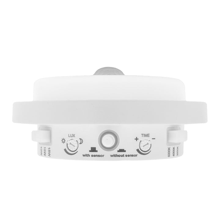 LED лампа с датчик за движение Maclean, PIR датчик, бяла, 10 W/15/18 W, IP65, възможност за промяна на цветовата температура 3000/4000/6000 K, MCE534 W
