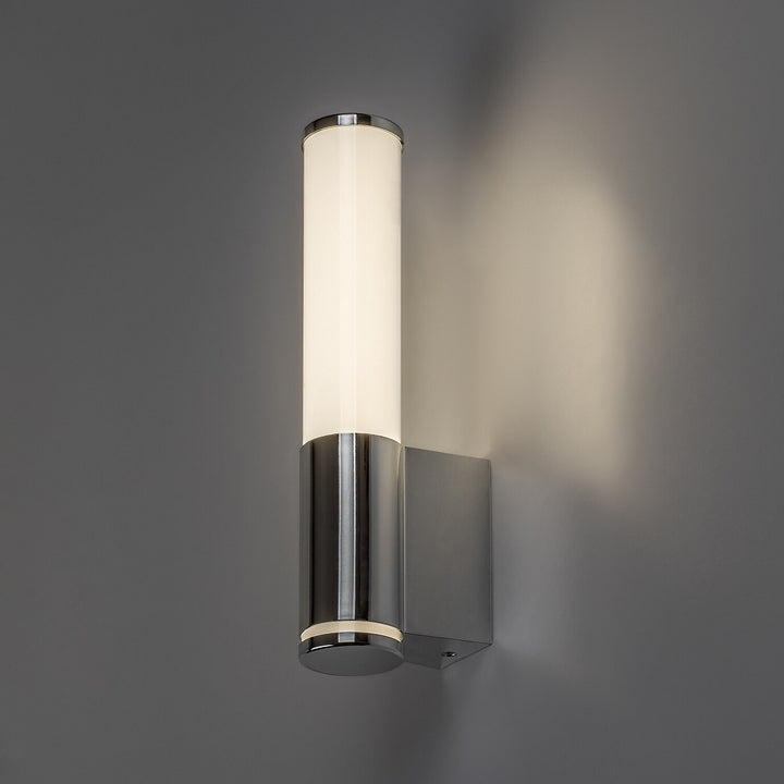 Стенна лампа за вътрешно осветление Tenero, LED 6 W, 4000 K, 600 lm, височина 29 см, хром, IP44, 75100