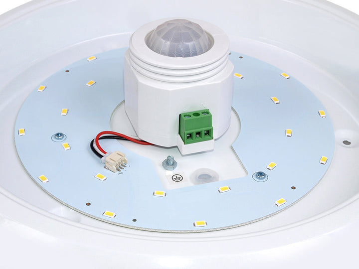 12W LED таванска лампа с PIR сензор и аварийно захранване Maclean Energy MCE131 ACU обхват 6m