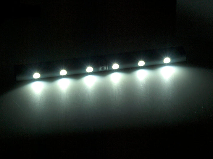 Maclean 6LED кухненска лампа за монтаж под шкаф, продълговата, с датчик за движение, 5xAAA, MCE123