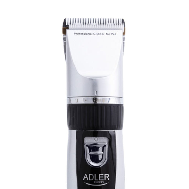 Апарат за подстригване на животни Adler AD 2823 с титанова глава