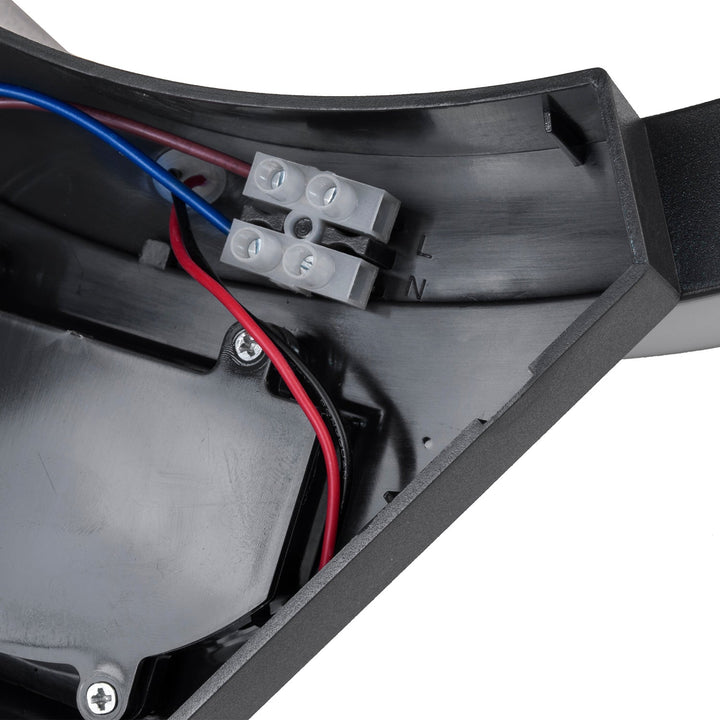LED лампа с инфрачервен датчик за движение MCE290 B 800lm 10W IP54 Maclean Energy, черна