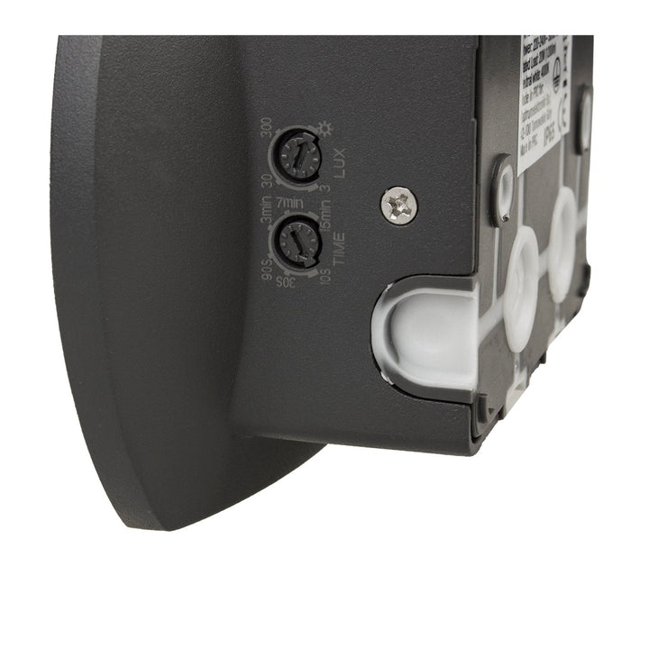 Maclean Energy MCE366 стенна LED лампа с PIR сензор - PC+ALU, 20W (1600lm) неутрално бяло 4000K IP65 сиво