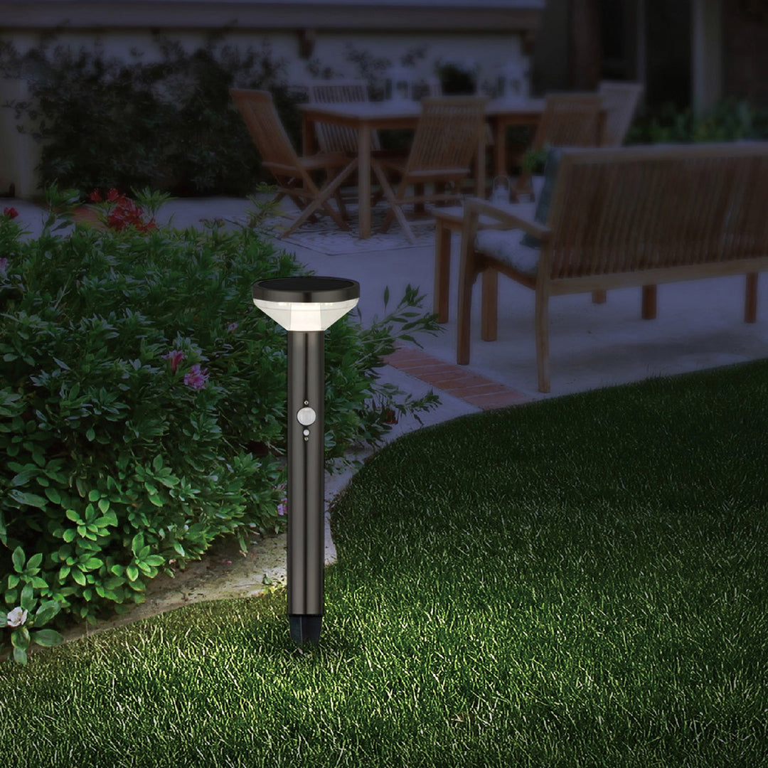 Lampa solara LED cu senzor, MCE465 C/M IP44, Bateria Li-ion 18650, IP44, 3,7V, 1200 mAh, neagra
