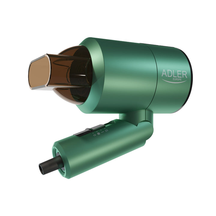 Малка сешоар Adler AD 2265 с мощност 1200 W и сгъваема дръжка